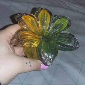 Blown Glass Decorative Flower Shaped Vase, O/G
